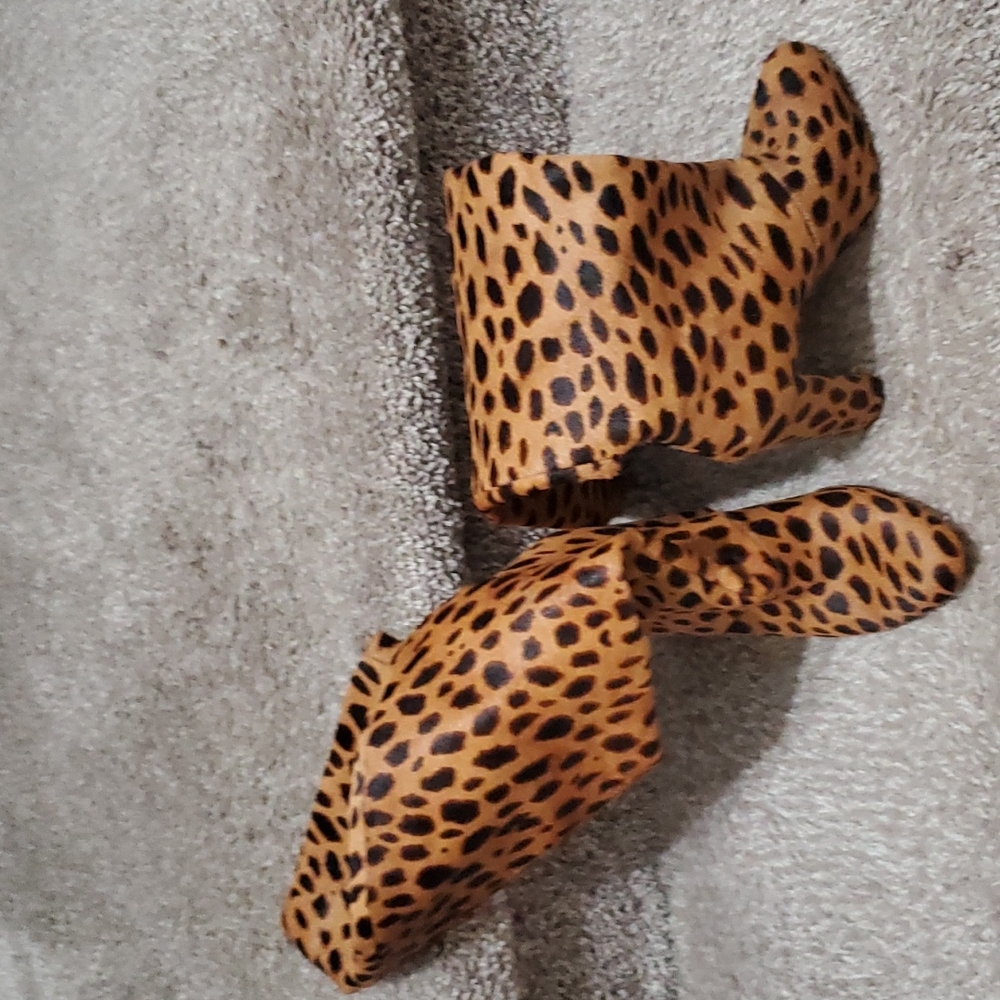 Boots - Picture 2 of 6